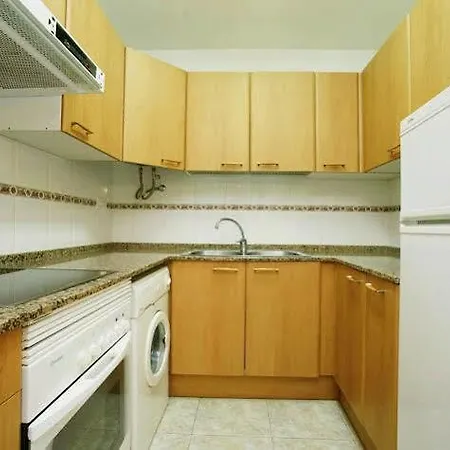 מלון Ventura Park 4*